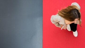 Uschter77_B_01_desktop_20220512_g_msr