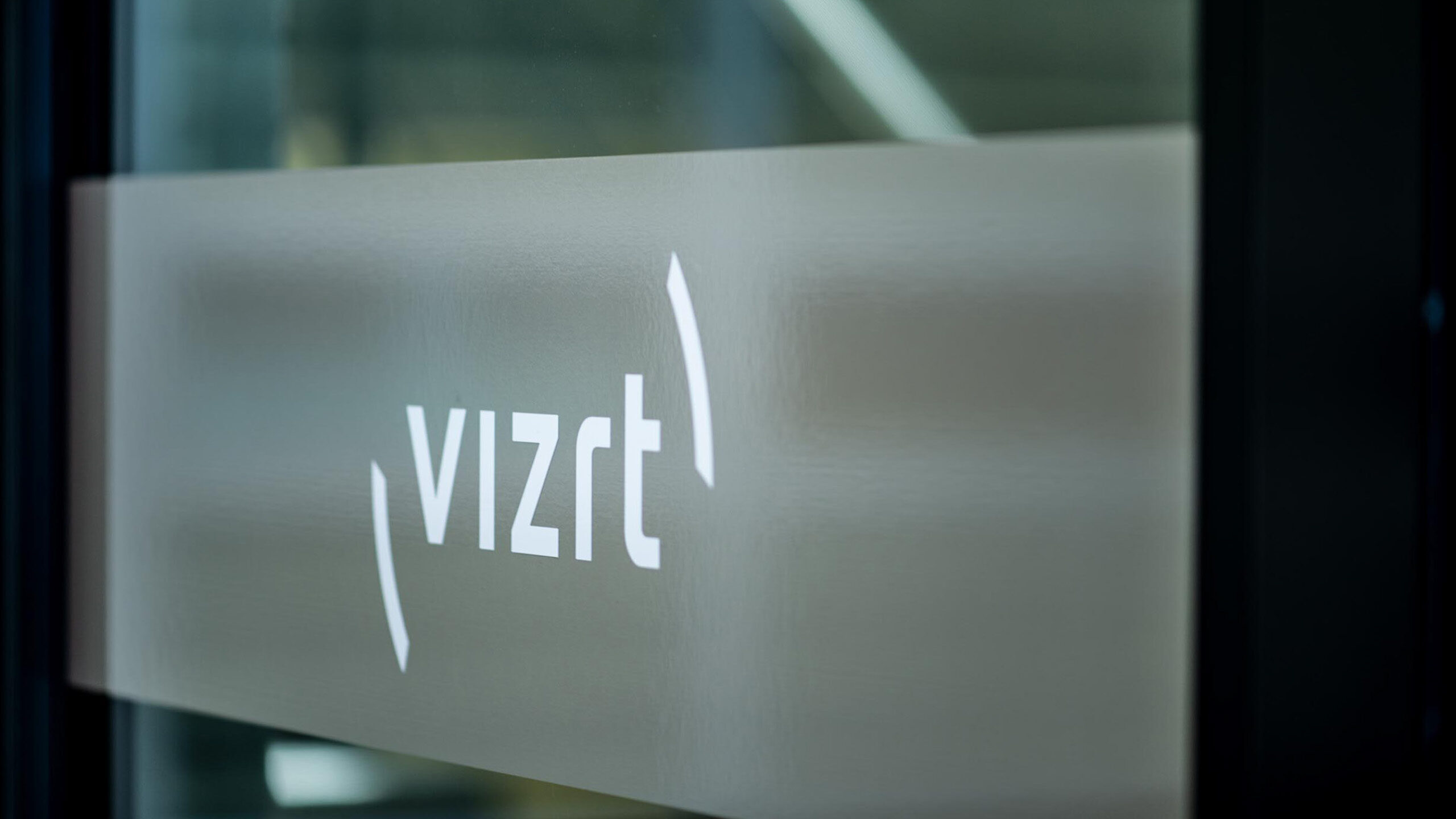 DinoCenter_S_06_Desktop_20241217_m_ler